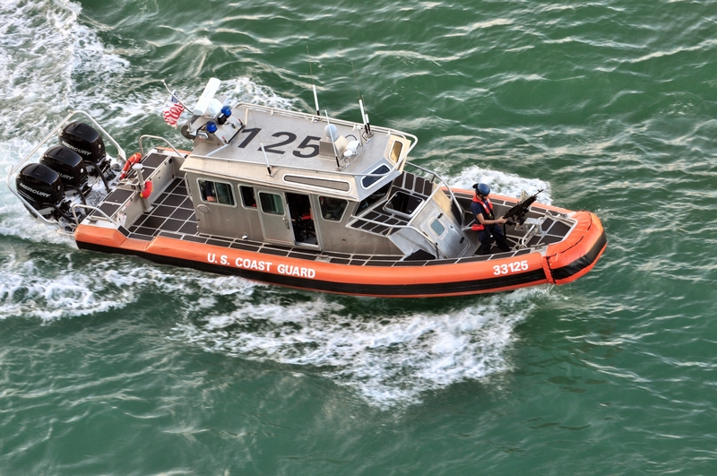 Rămășițe dintr-o posibilă dronă, recuperate de pe o plajă din Mamaia / Garda de Coastă face verificări