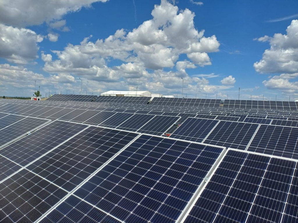 Patronul Allview, despre criza curentului electric: „Energia fotovoltaică nu poate rezolva singură dezechilibrele actuale”