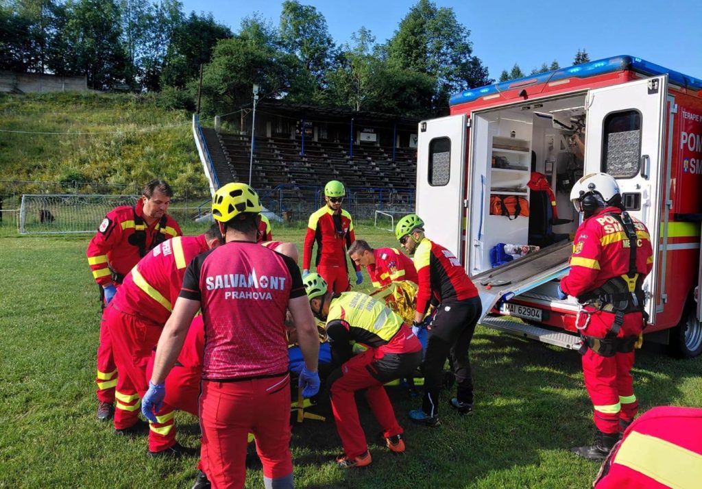 Un ghid montan, inculpat pentru ucidere din culpă după accidentul din Bucegi în care un alpinist a murit și trei au fost răniți