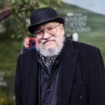 George R.R. Martin, autorul seriei „Game of Thrones”, vorbeşte deschis despre depresie, pe fondul unor noi întârzieri editoriale: „A îmbătrâni nu e deloc distractiv”