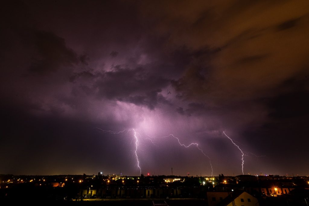 Avertizare ANM: Canicula va fi urmată de furtuni
