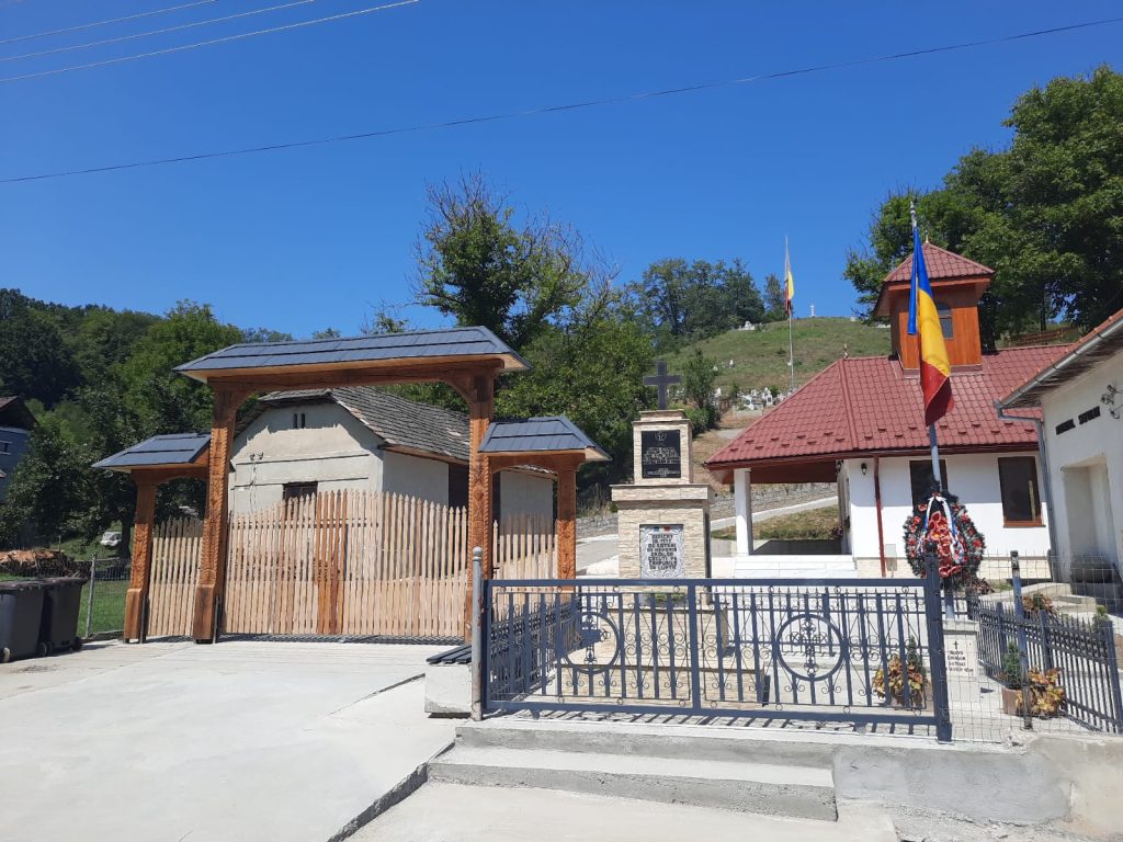 90 de ani de la edificarea bisericii din Fântânele-Rus