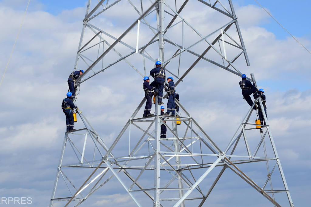 Guvernul deblochează angajările la Transgaz, Transelectrica și Hidroelectrica: Peste 400 de posturi scoase la concurs