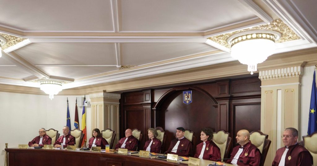 USR și PNL au depus sesizare la CCR pe legea ANI. Judecătorii constituționali ar putea fi convocați din vacanță SURSE