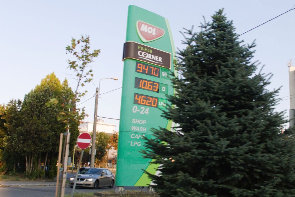 A intrat în vigoare legea care schimbă piața carburanților. Ce se întâmplă cu prețul motorinei
