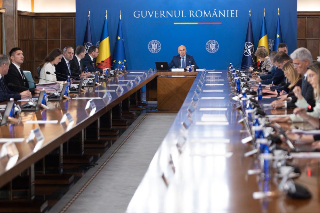 Guvernul a adoptat măsuri pe piaţa de energie electrică. Transelectrica va putea deconecta marii consumatori industriali