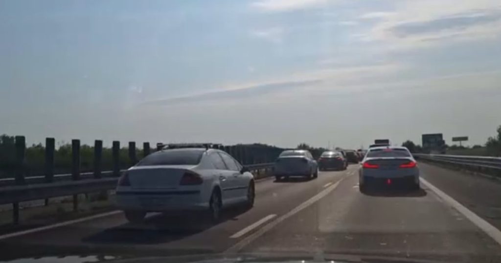 Carambol pe Autostrada Soarelui: Traficul spre litoral este îngreunat, după ce 6 mașini s-au ciocnit