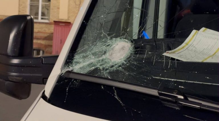 Prefectul de Cluj, Maria Forna, după atacul asupra ambulanței: „Există toleranță zero față de orice formă de violență”