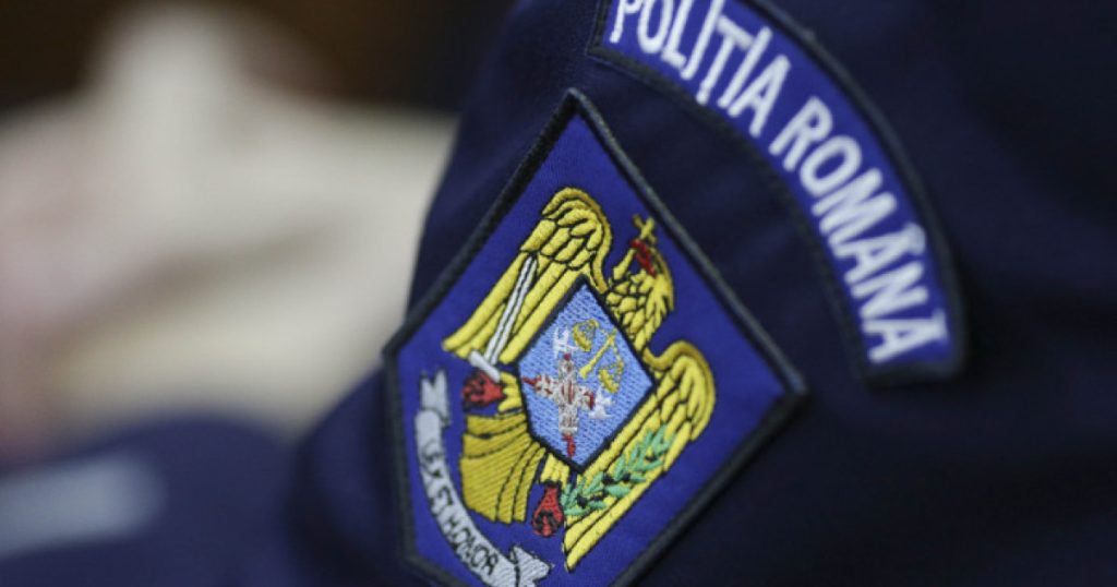Procuror reţinut pentru 24 de ore după ce a tras cu o armă letală în timp ce era imobilizat de poliţişti