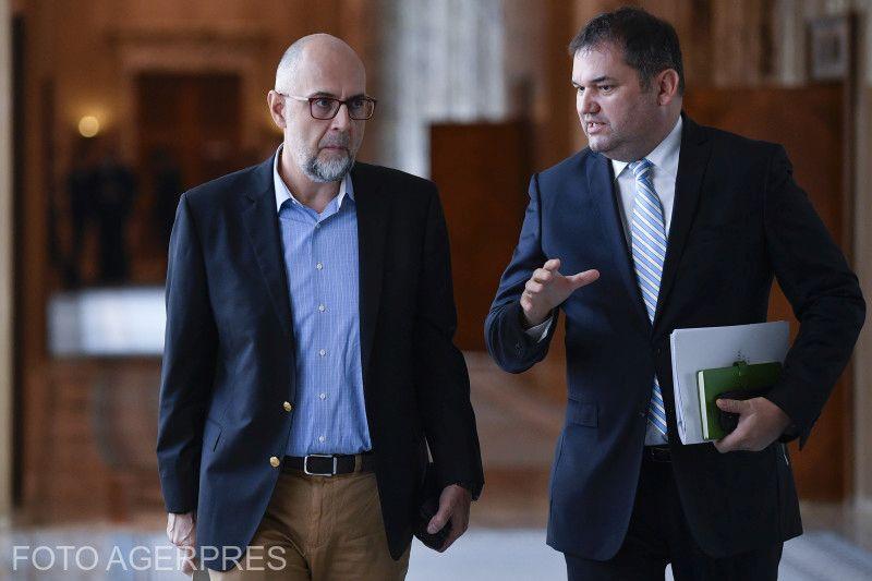 Varianta UDMR pentru blocarea „accesului extremei” la guvernare. „Septembrie trebuie să ne găsească cu un guvern”