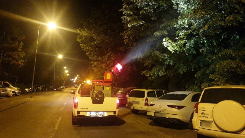 VIDEO Primăria Cumpăna continuă acțiunile de dezinsecție pentru combaterea insectelor dăunătoare