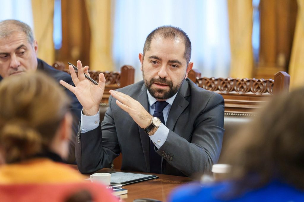 Radu Burnete anunță când va deveni o prioritate formarea noului guvern: Ați văzut ce zăpăceală a fost în ultimele săptămâni