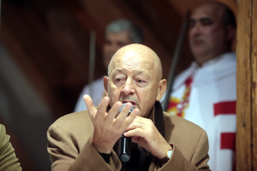 Interviuri-necrolog, producția cu care unul dintre cei cunoscuți jurnaliști revine la TVR. „Fiecare filmare începea inevitabil cu discuţia de ce după moarte?”