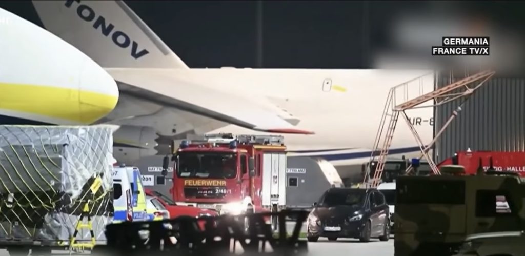 Serviciile secrete americane suspectează că Rusia se află în spatele dronei cu explozibil descoperite pe aeroportul din Leipzig