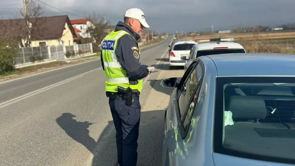 ASTĂZI | Acțiune în sistem releu pe DN 1, în Alba: Polițiștii rutieri verifică traficul pentru prevenirea accidentelor