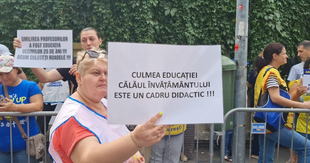 Sindicaliștii din Educație, revoltați după negocierile salariale: „Așa ceva este de neacceptat”