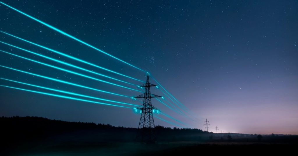 România consuma peste 8.000 MW marți seara. Importurile au trecut de 2.000 MW