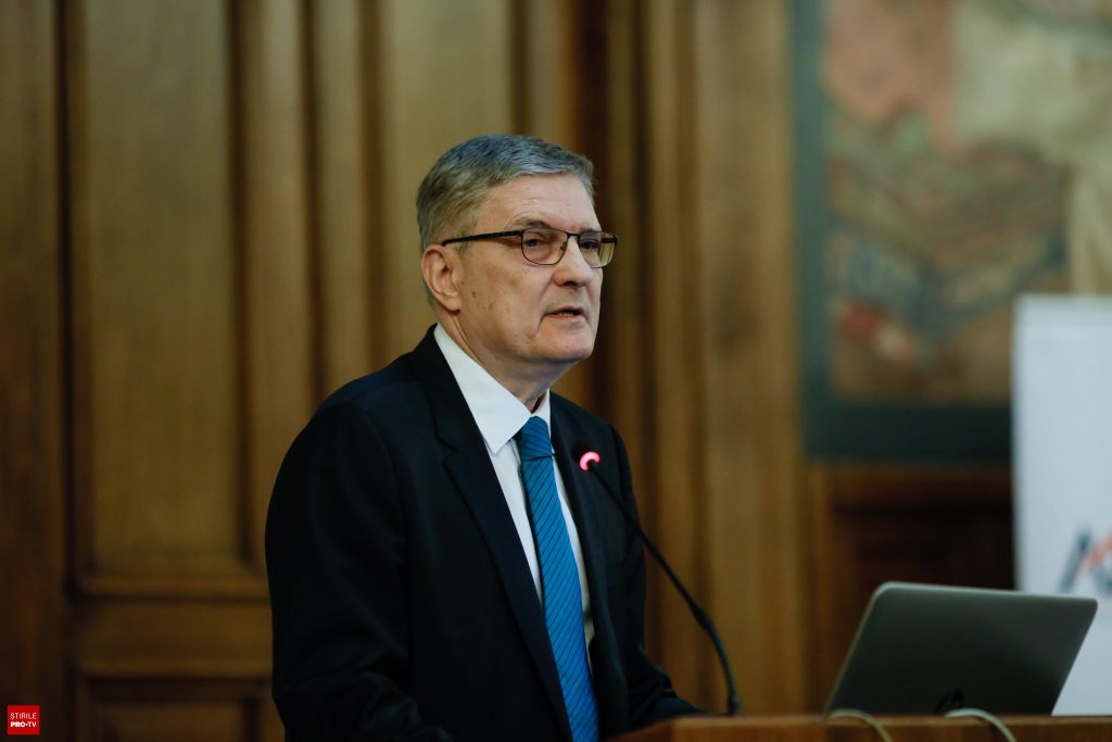 Daniel Dăianu avertizează asupra taxelor din 2027. România riscă retrogradarea în „junk”