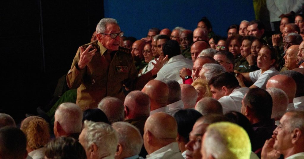 Raul Castro a apărut în public la marcarea a 100 de ani de la naşterea fratelui său, Fidel Castro. El este inculpat în SUA