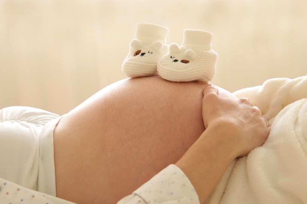 Înscrierile în Programul FIV pentru creşterea natalităţii încep luni