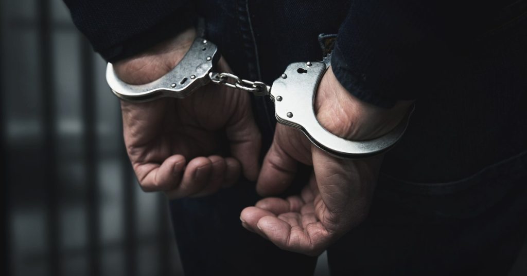 Albanez dat în urmărire internațională, prins la Calafat. Este acuzat de crimă și trafic de droguri