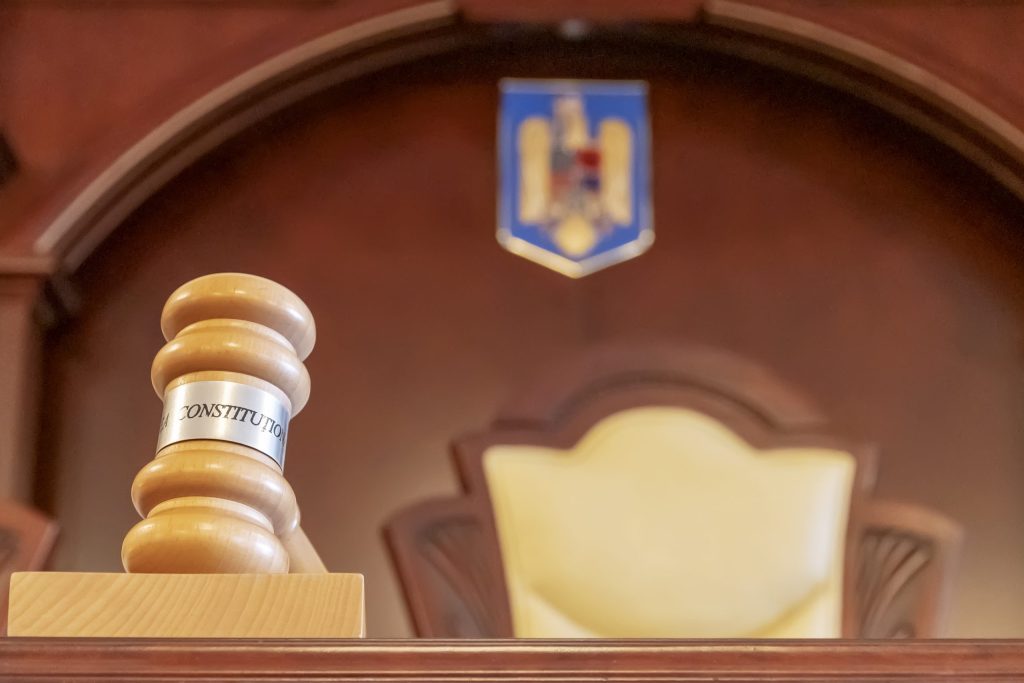 Verdictul se apropie, întrebările se înmulțesc. MISTERUL întâlnirii dintre șefa CCR și Bolojan