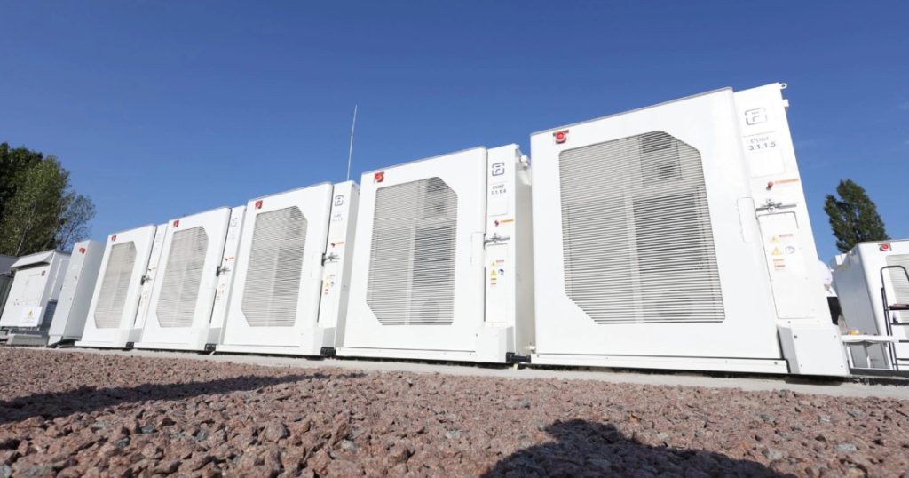 Bulgaria urcă pe primul loc în lume la stocarea energiei în baterii. Cum a reușit să-și crească rapid capacitatea