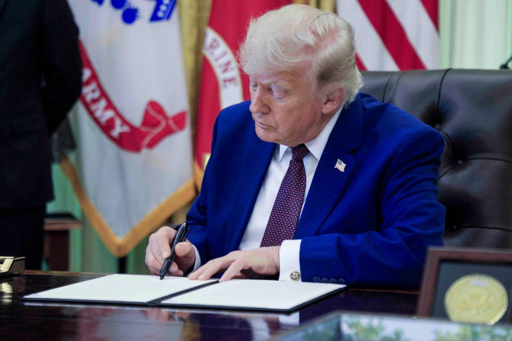 Lovitură pentru Trump: americanii spun că economia și situația lor financiară s-au înrăutățit