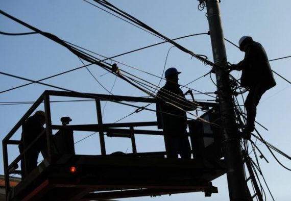 Întreruperi de curent în mai multe localități din Olt, între 17 și 22 august. Unde și în ce intervale se oprește energia electrică