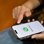 WhatsApp folosește AI-ul pentru a depista înșelătoriile