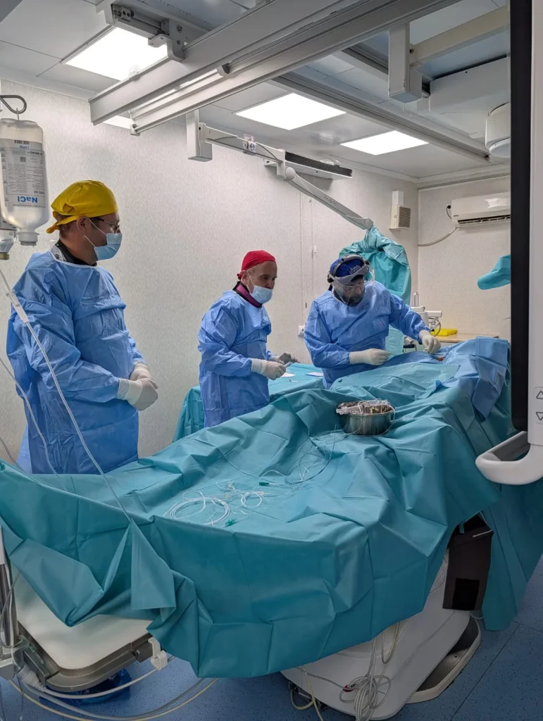 Trombectomie mecanică cu Penumbra FLASH 2.0, realizată în premieră națională pentru tratarea unui tromboembolism pulmonar masiv la Oradea