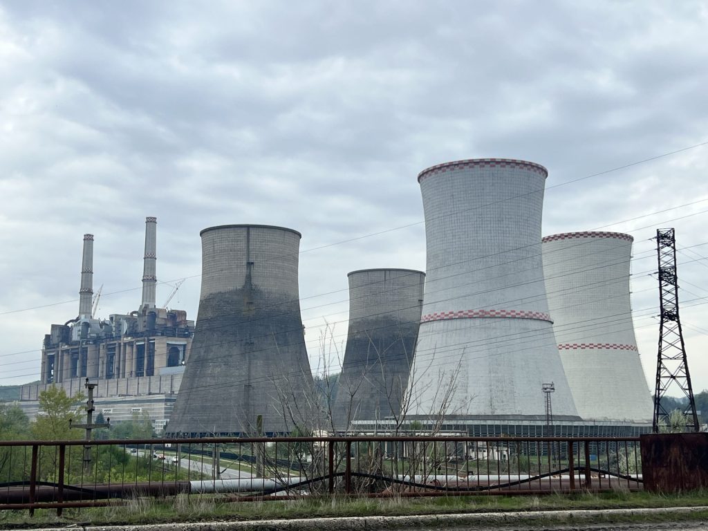 Grupul 4 al Termocentralei Rovinari a fost legat la Sistemul Energetic Național. Stocul de cărbune ajunge însă doar o săptămână!