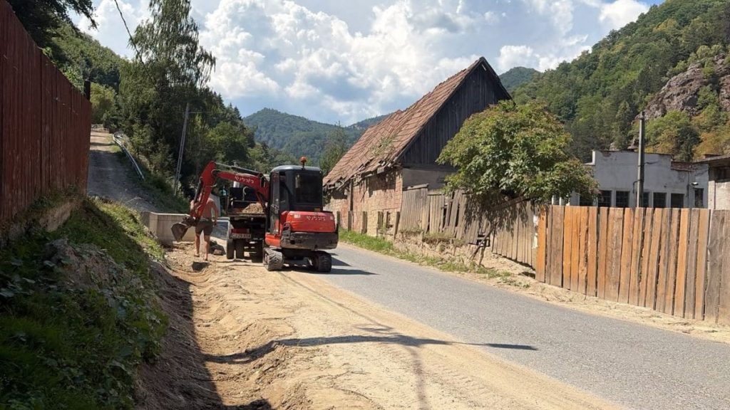 Investiție majoră în infrastructura Apusenilor: Lucrări de întreținere și modernizare pe drumul județean Valea Ierii – Caps