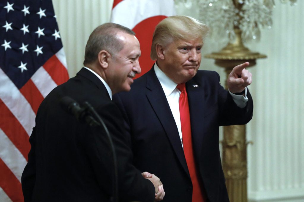 Erdogan îi cere lui Trump să reia negocierile cu Iranul pentru a evita escaladarea conflictului