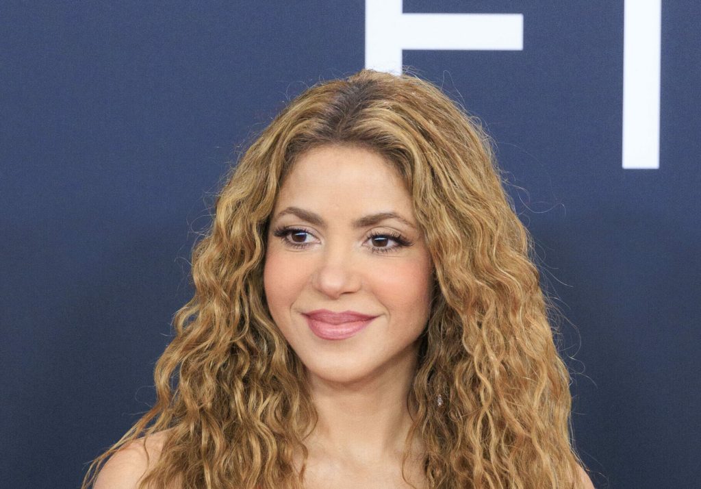 Shakira a vizitat o regiune afectată de cutremurul din Columbia și a promis sprijin financiar pentru reconstruirea școlilor