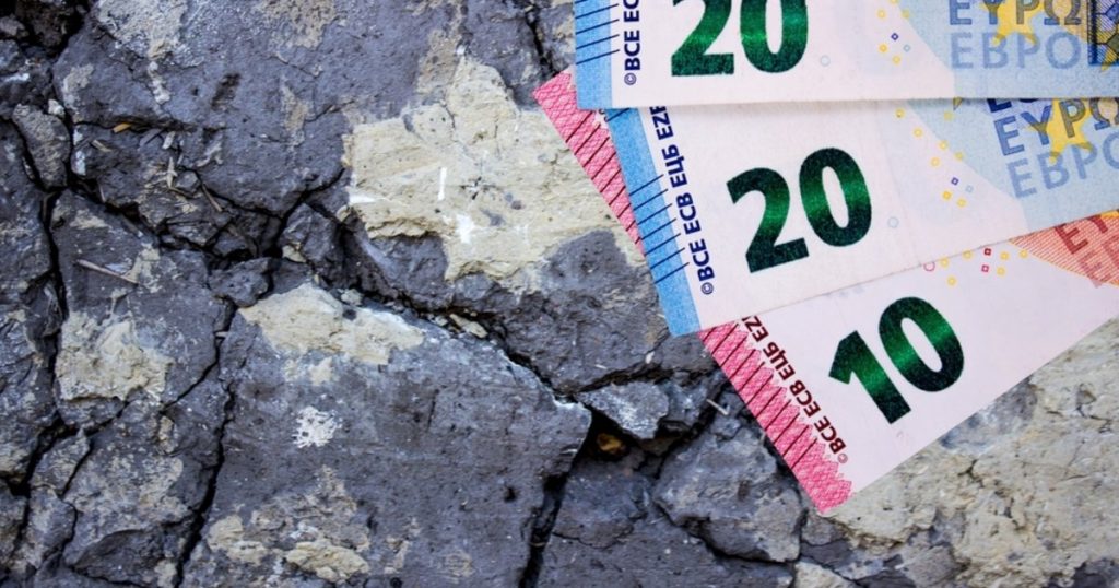 Investițiile străine directe s-au prăbușit cu 82% în primul semestru. Explicațiile BNR pentru scădere