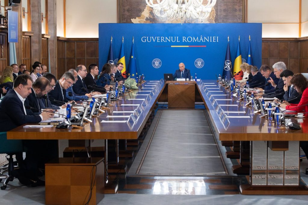 Cum motivează Curtea de Apel București suspendarea tuturor hotărârilor Guvernului Bolojan atacate de PSD. Principalul argument