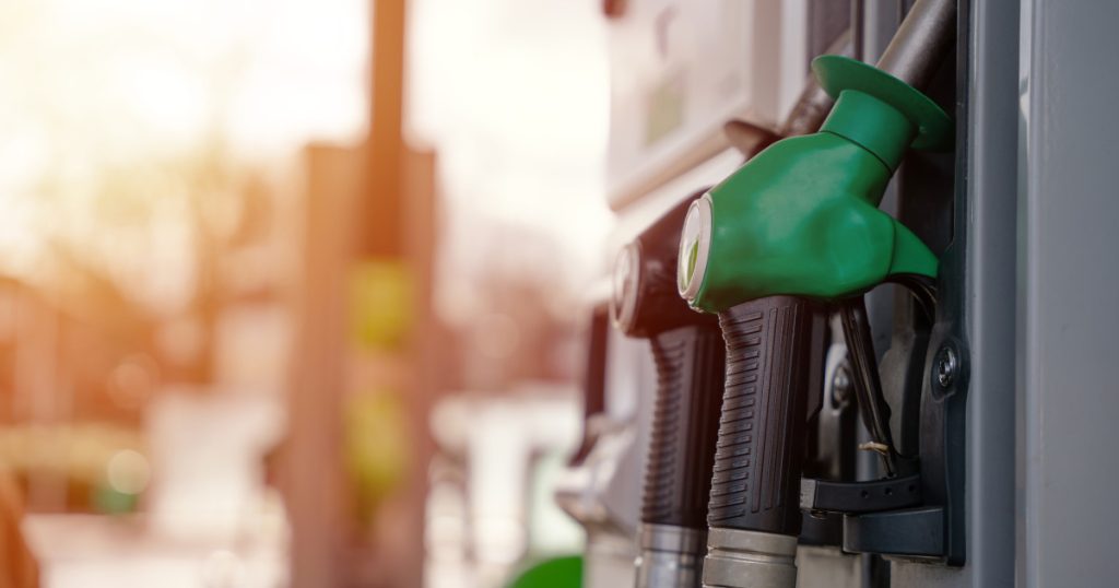 Șeful ANPC, după noile scumpiri la carburanți: „Am început monitorizarea adaosului comercial”. Ce amenzi riscă benzinăriile