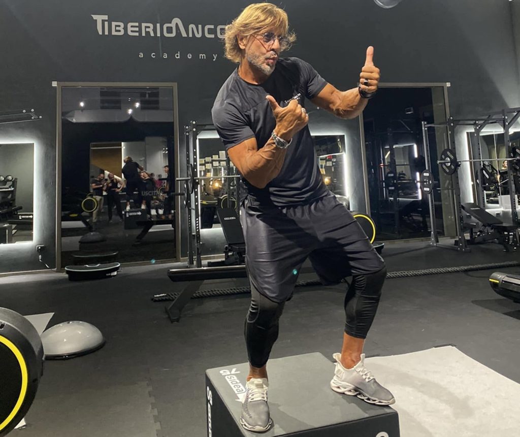 Dieta omului paleolitic, secretul unui specialist în nutriție sportivă: 5 ouă pe zi
