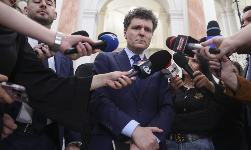 Nicușor Dan, despre „amendamentul Fritz”: Consider cǎ argumentele din sesizarea mea de neconstituționalitate erau foarte solide. S-a întâmplat sǎ îmi mențin opinia și dupǎ motivarea CCR pe alte sesizări