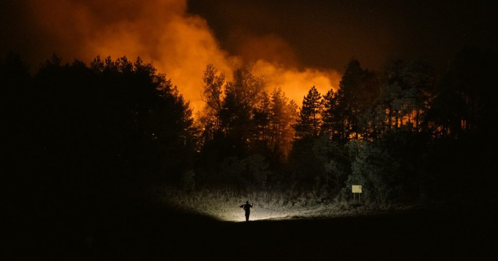 Fumul incendiilor din Serbia a ajuns la Sofia: un cetățean sârb a murit, autoritățile bulgare sfătuiesc oamenii să nu iasă în aer liber