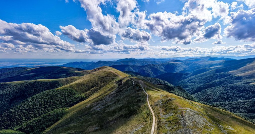 Două drumuri din România, în Top 10 cele mai spectaculoase din Europa. Ce trasee au surclasat Transfăgărăşanul