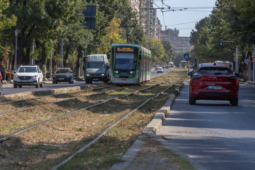 Încă trei linii de tramvai din București vor fi modernizate. Proiectul vizează 11,5 kilometri de șine