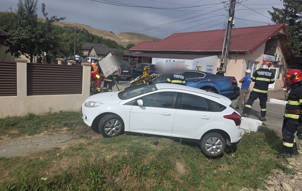 Accident rutier pe E85, în Răcăciuni. O persoană a fost transportată la spital