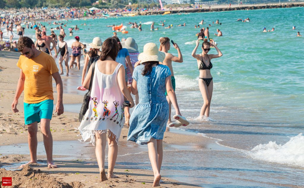 Lege nouă pentru plaje și ștranduri. Zonele de îmbăiere ar putea fi strict delimitate. Amenzile ajung la 30.000 de lei