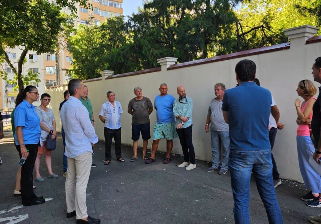 Începe evaluarea imobilelor din zona afectată de explozia din Rahova. Apelul Poliției Locale pentru locatari
