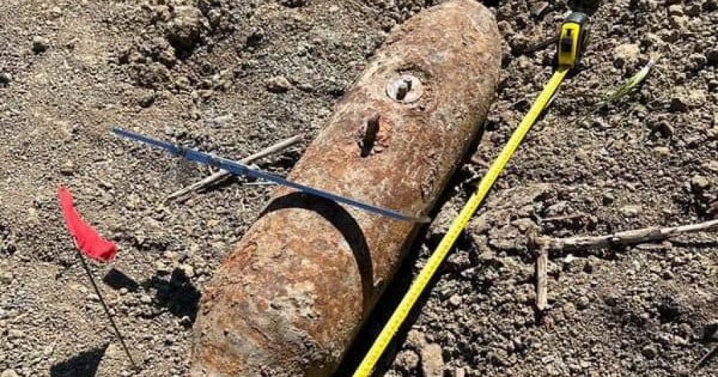 O bombă din Al Doilea Război Mondial a fost descoperită în Lunca Banului, Vaslui: proiectilul de 70 de kilograme era folosit de aviație