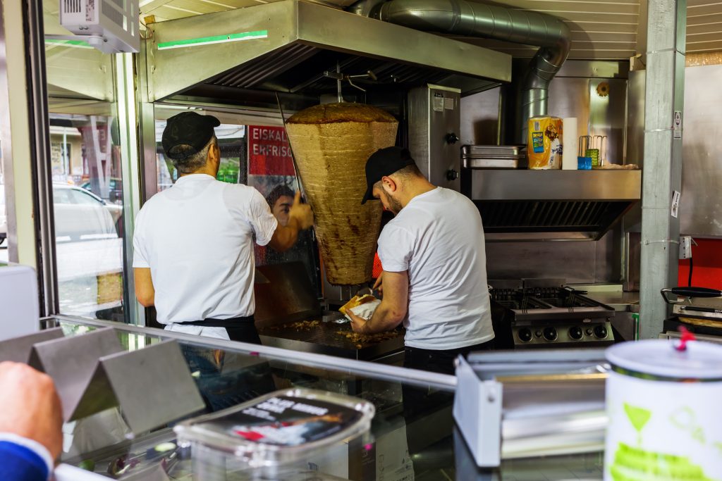 Ambalajele de kebab: Bundeswehr-ul are un nou instrument de recrutare