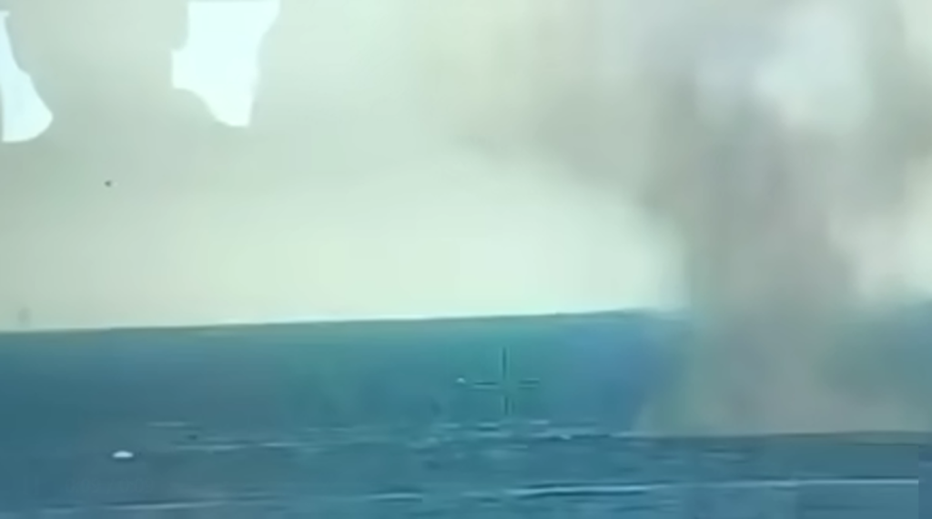Alertă în Marea Neagră: o dronă maritimă cu explozibil a fost lovită de un F-16 românesc și apoi neutralizată de militarii EOD