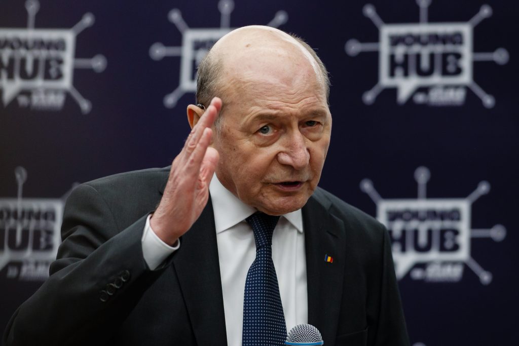 Traian Băsescu critică soluțiile la criza politică. „Nu-i înțeleg pe oamenii ăștia, inventează tot felul de cuvinte”